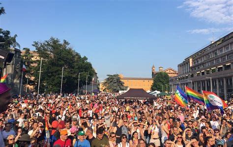 annunci gay reggio emilia bacheca|Bakeca a Reggio Emilia: la bacheca di annunci gratuiti, pubblica。